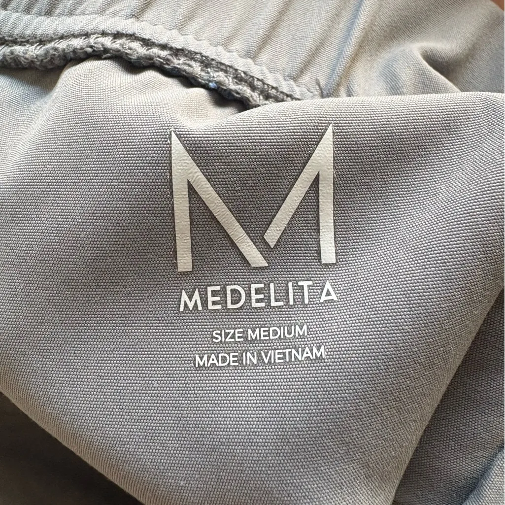 Medelita Women's Argon Scrub Pant in gray Size M - Image 6