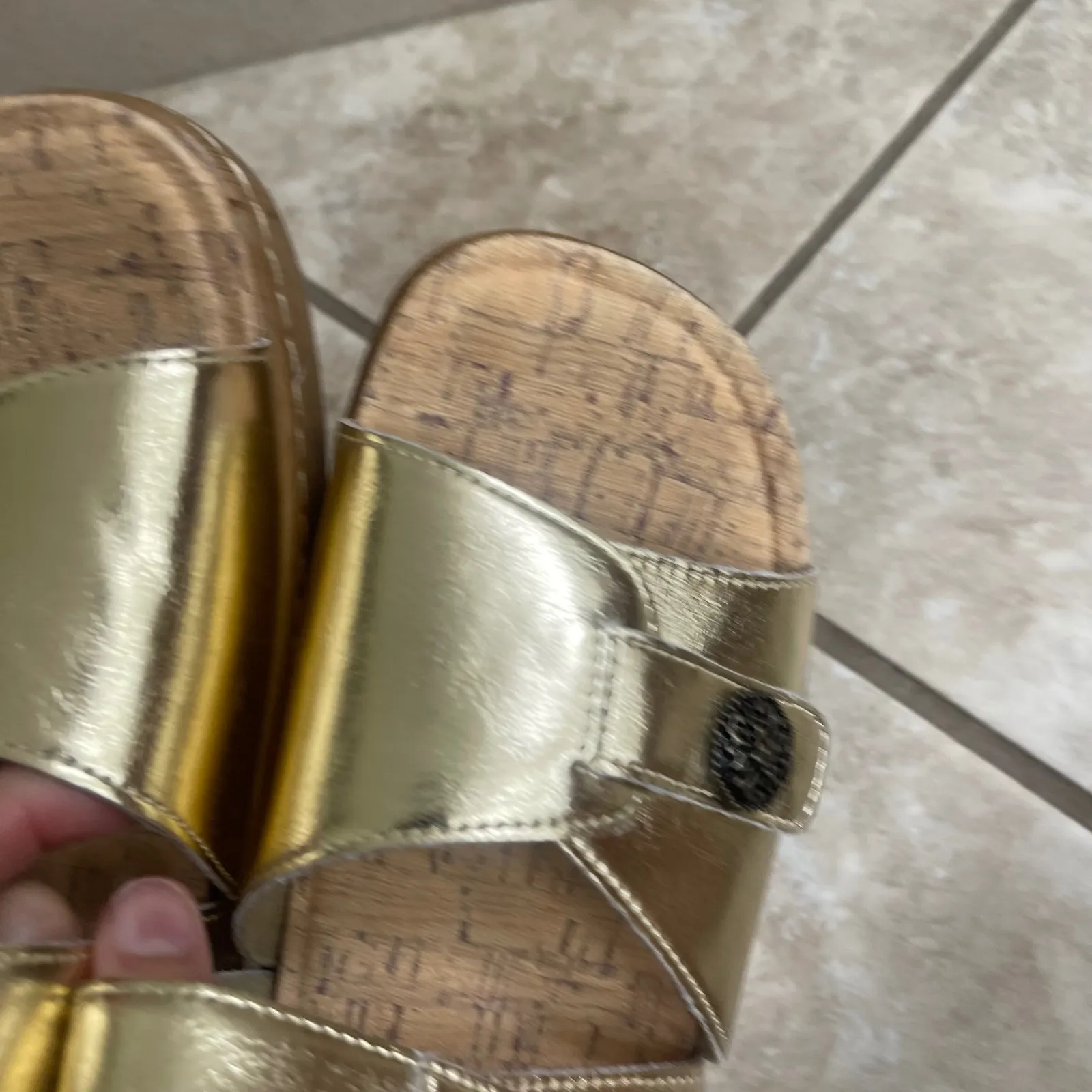 Alegria  krystal Gold Metallic Double Strap Sandals Women's Size 38 /usa 8-8.5 - Image 8