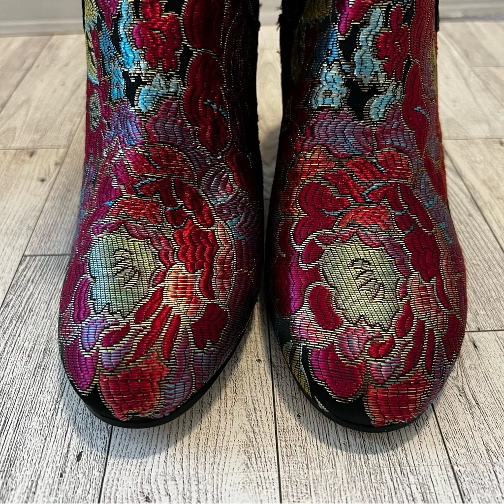 Marc Fisher Jana Brocade Floral Ankle Block Heel Boots Multi Color 7.5M Zip - Image 3