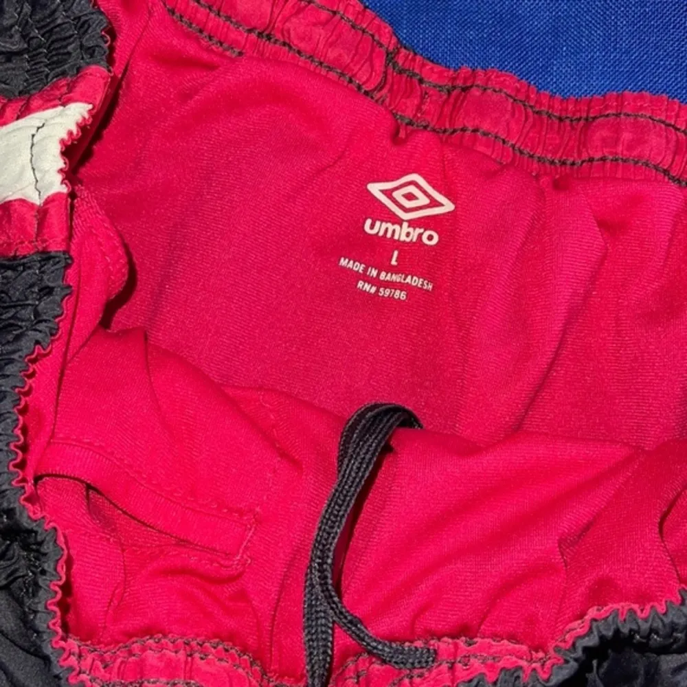 Umbro  athletic shorts size large - Image 4