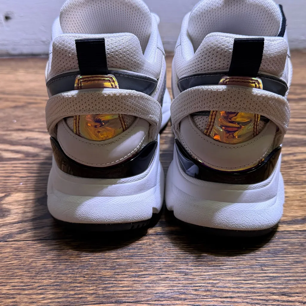 Michael Kors Hero Mixed-Media Trainer White/Iridescent Silver shoes size 10 - Image 4