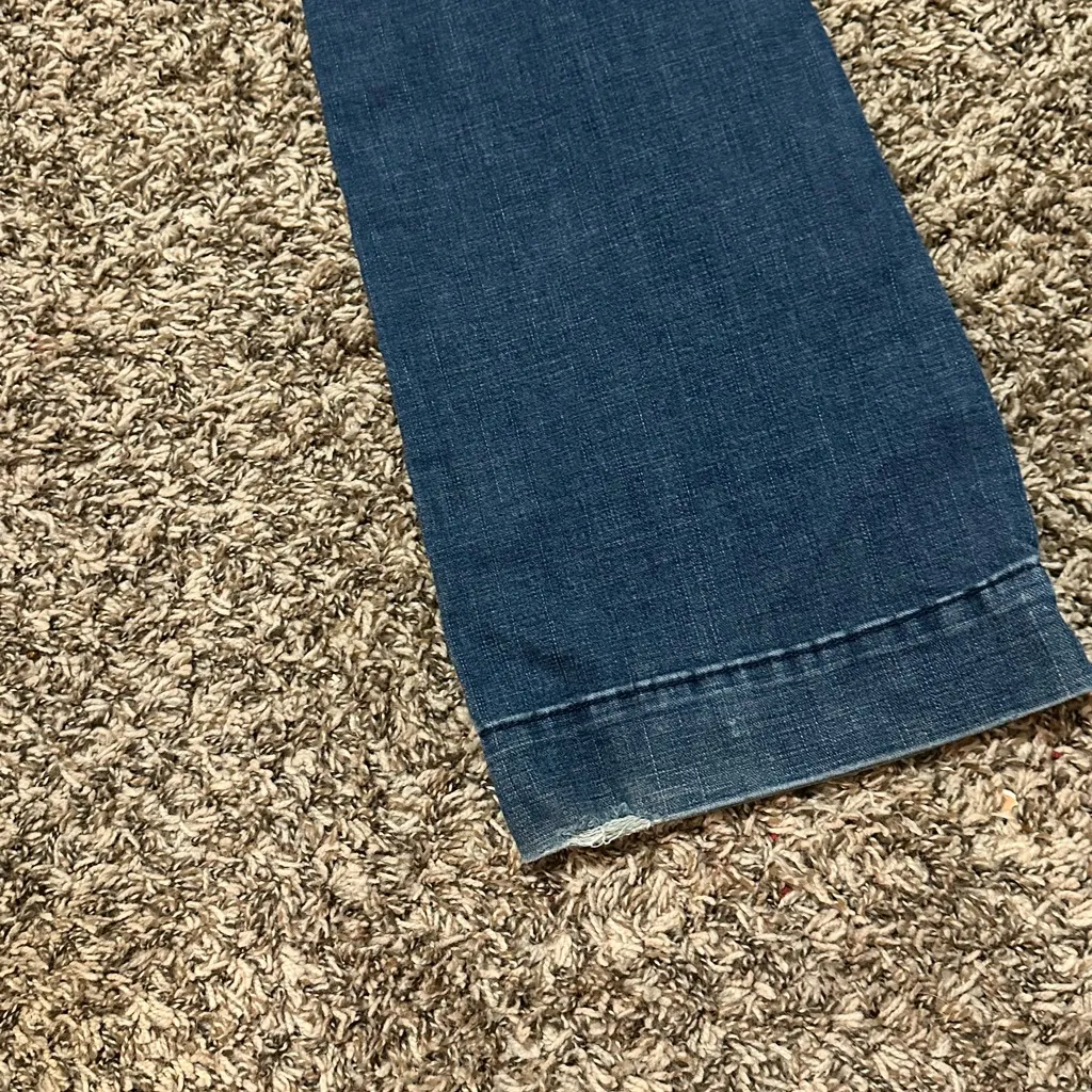 Wrangler Women’s medium wash mid rise wide leg denim jeans size 9 x 32 1009MWWSA - Image 6