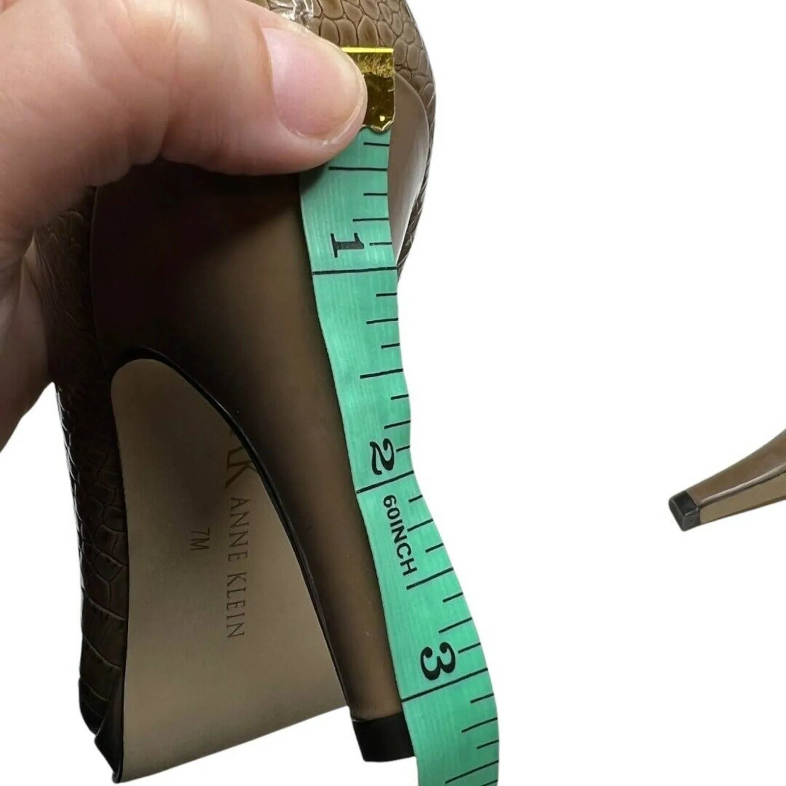 Anne Klein Brown Taupe Round Toe Faux Alligator Textured Heels Size‎ 7M - Image 10