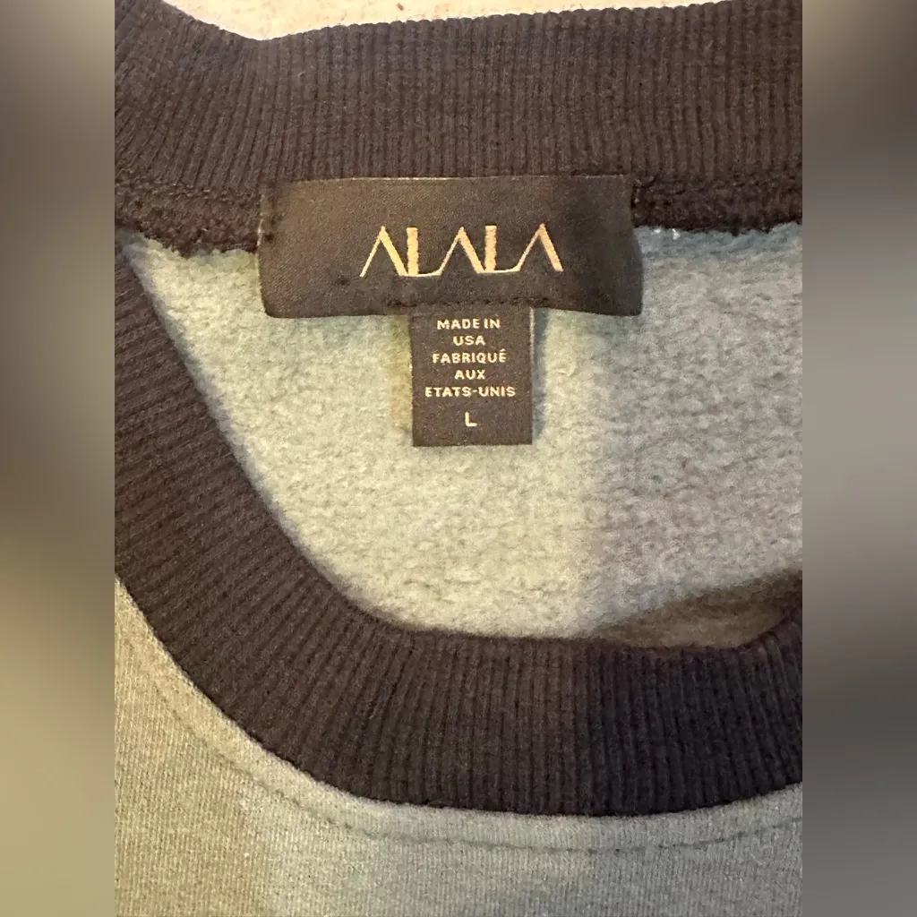 ALALA Vail Large Sweatshirt And Medium Joggers - Image 4