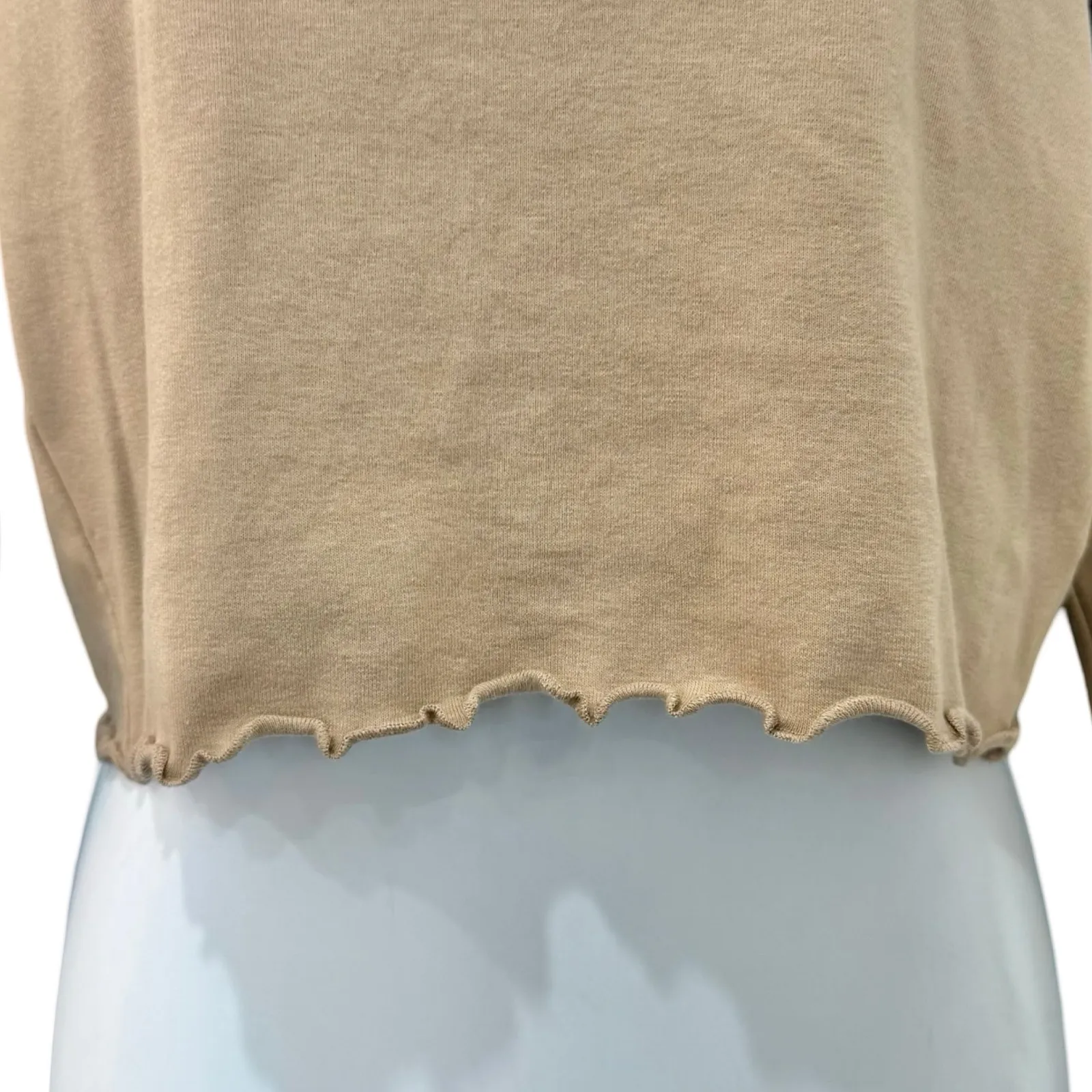 Cotton On Ford Mustang Country Tan Brown Long Sleeve Lettuce Hem Crop Tee size M - Image 11