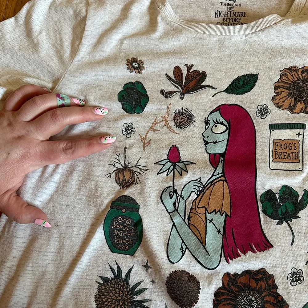 Tim Burton’s Nightmare Before Christmas Sally Potions T-Shirt, Size 0 (22) - Image 6