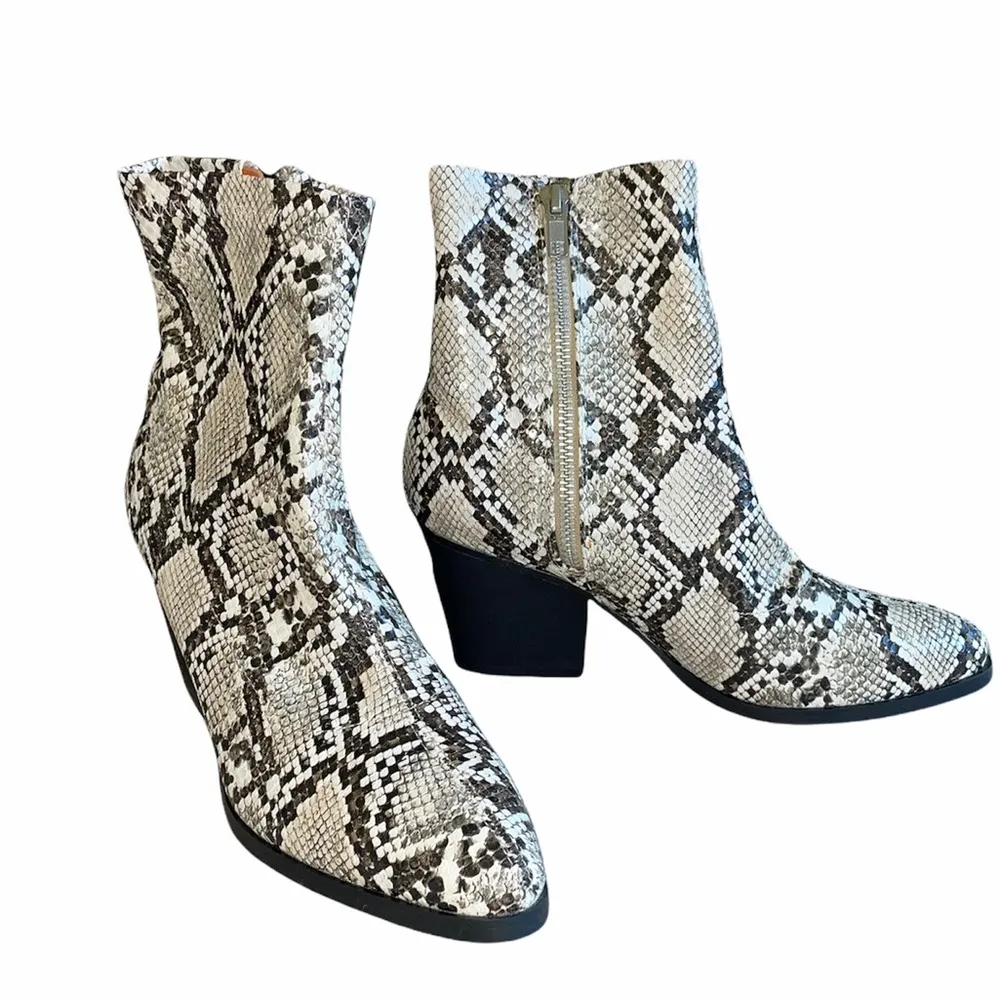 NEW French Connection SNAKE PRINT ZIP ANKLE BOOTS - Image 2
