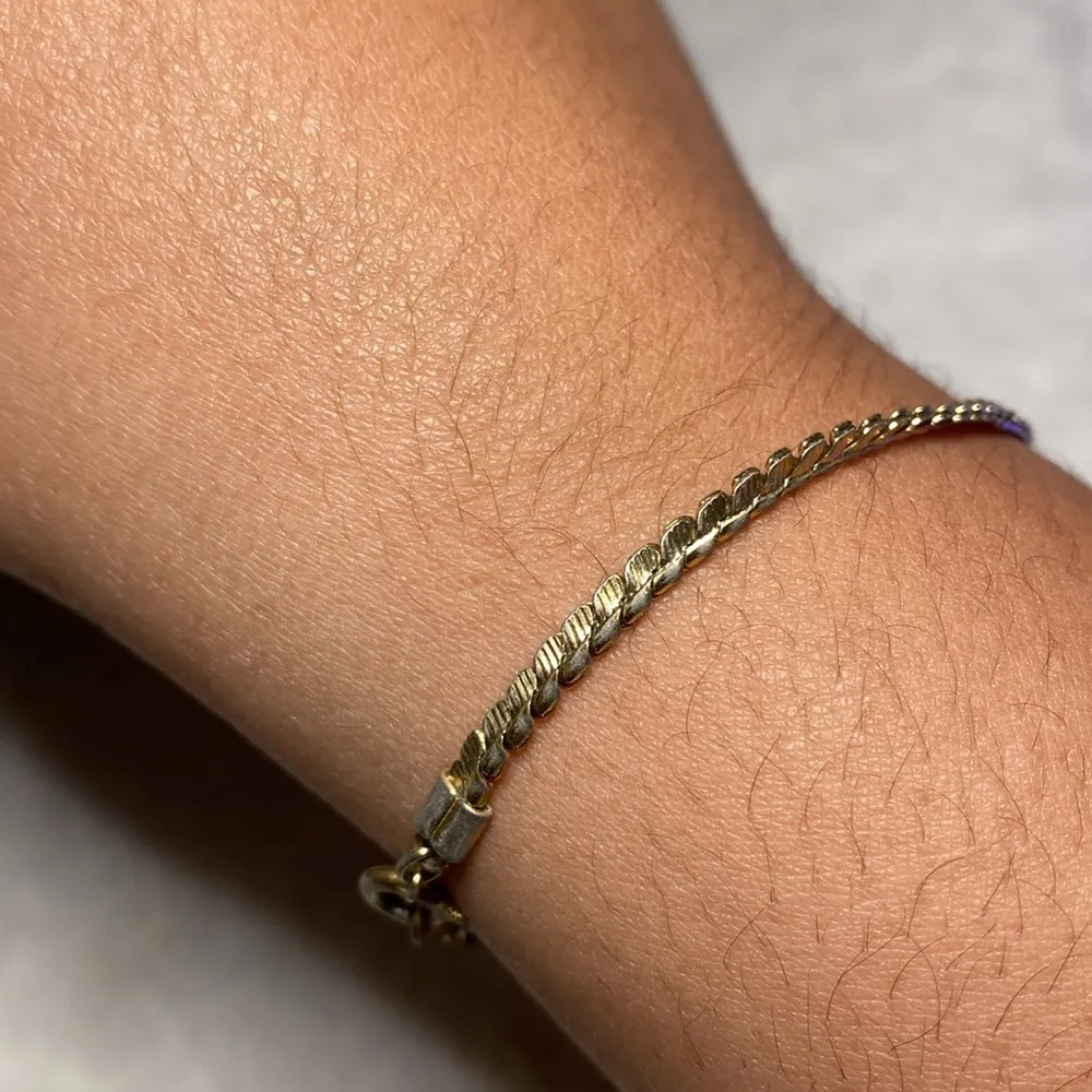 Avon Cuban Link Golden Bracelet Gold - Image 5