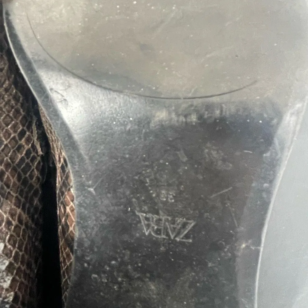 Zara Brown snakeskin‎ loafers size 6 - Image 8