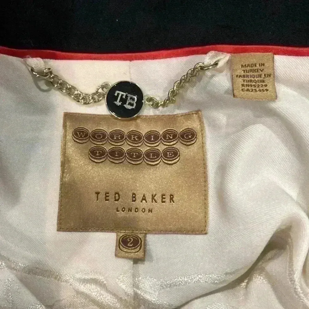 Working title Ted baker London cropped blazer jacket in size 2 - Image 4