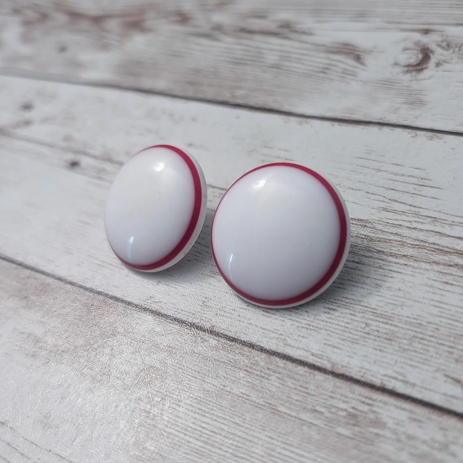 Vintage Stud Earrings For Pierced Ears Slightly Domed White with Red - Image 3