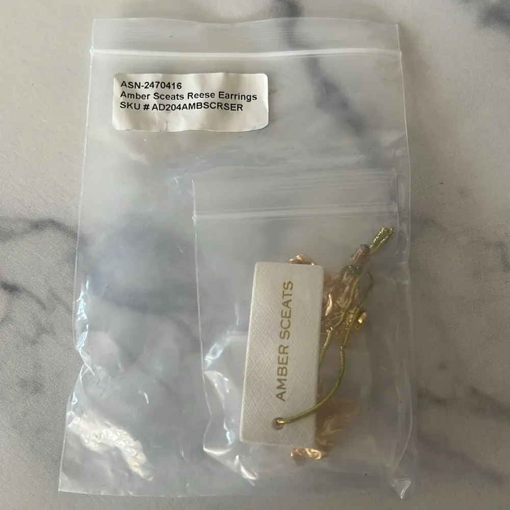 NEW Amber Sceats Reese Earrings 24K Gold Plated w/ Black Pouch Retail $229 - Image 7