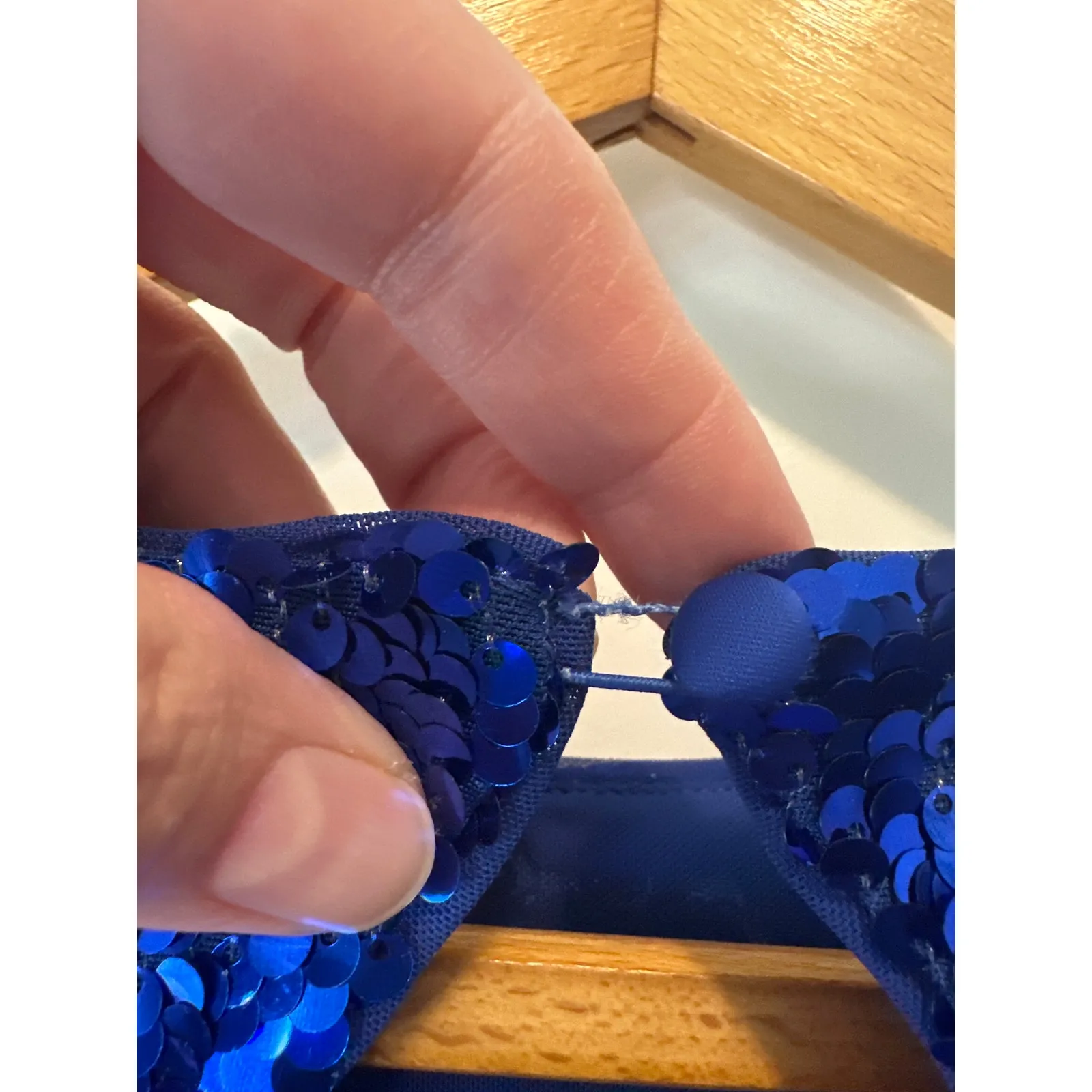 Alice + Olivia Jae Ultramarine Blue Sequin Bell Sleeve Formal Gown Size 6 NWT - Image 8