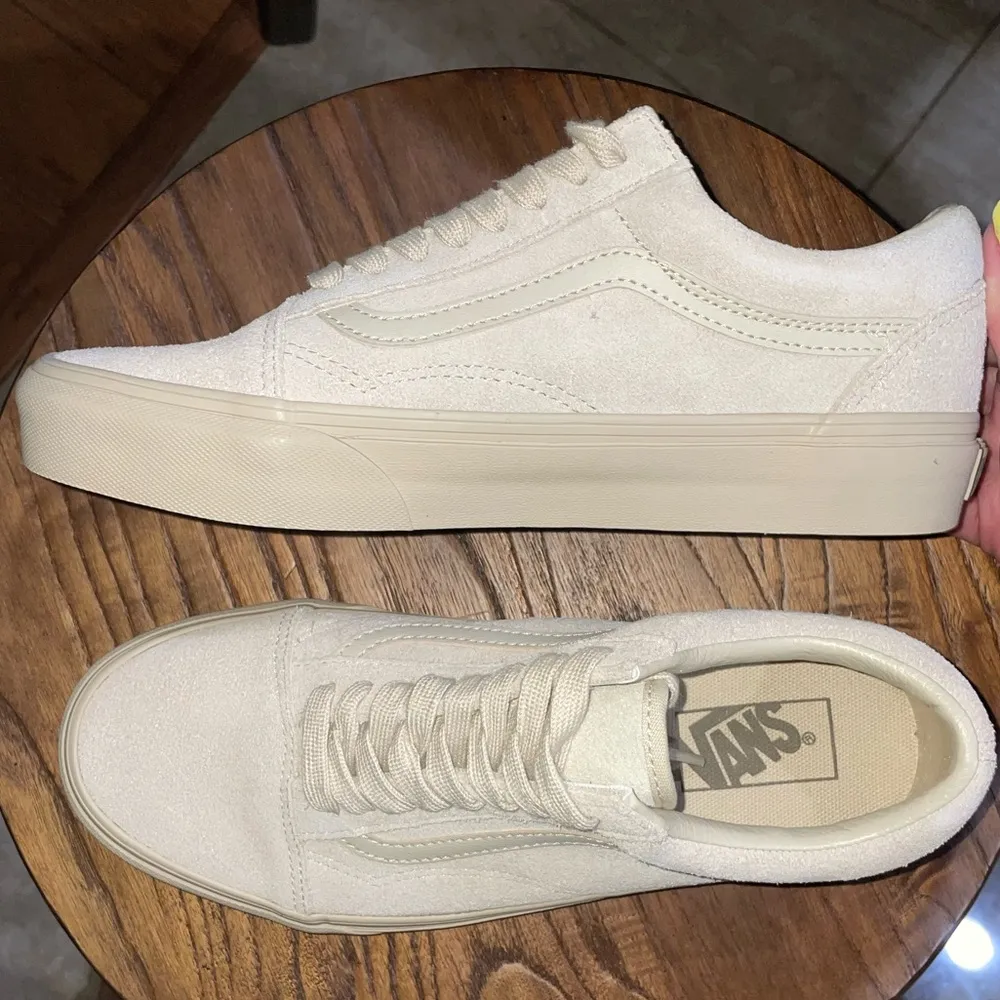 Old Skool Cream Shoes - Image 3