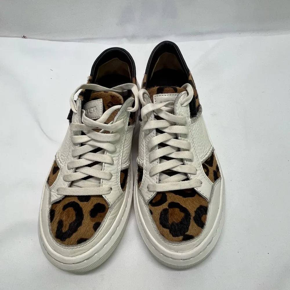 UGG ALAMEDA LEATHER/ANIMAL PRINT SNEAKER SZ 5 PREOWNED EXCELLENT CONDITION - Image 4