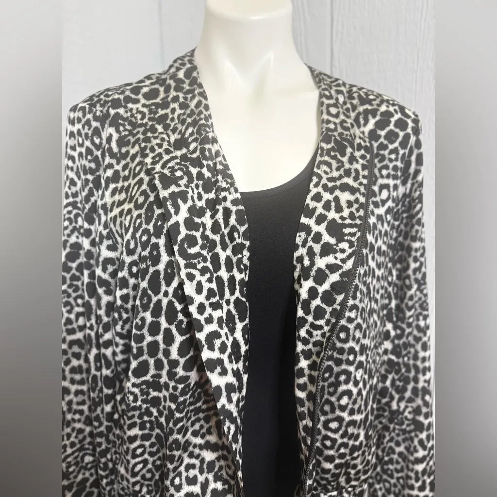 Baccini Black and White Animal Print Blazer - Image 2