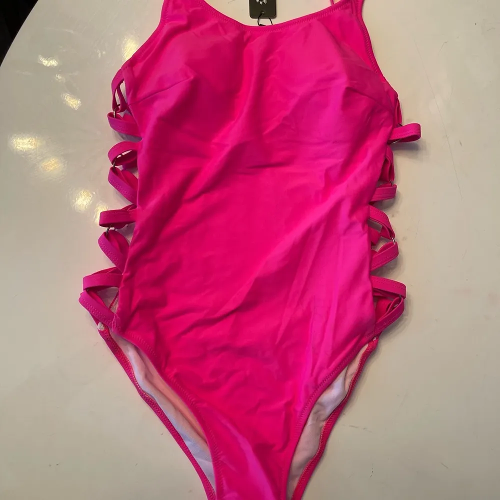🐼NWT TEMPT ME HOT PINK ONE PIECE, Large - Image 4