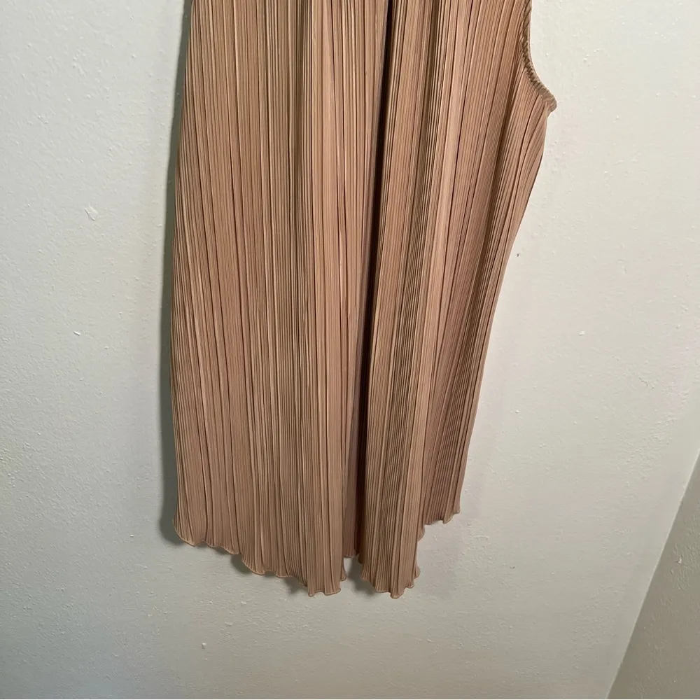 Joseph A. Sleeveless Plisse Blouse Beige XL - Image 9