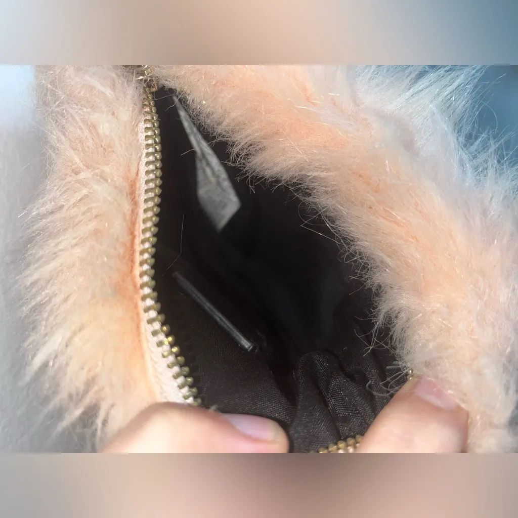 Forever 21 Furry Fuzzy Faux Fur Pale Pink Pouf Crossbody Bag Gold Chain Zipper - Image 10