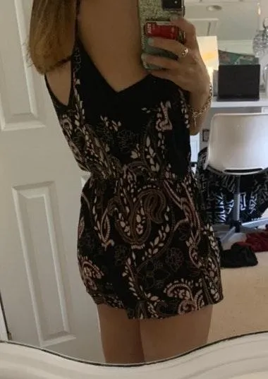 Boutique Black Patterned Romper  - Image 4