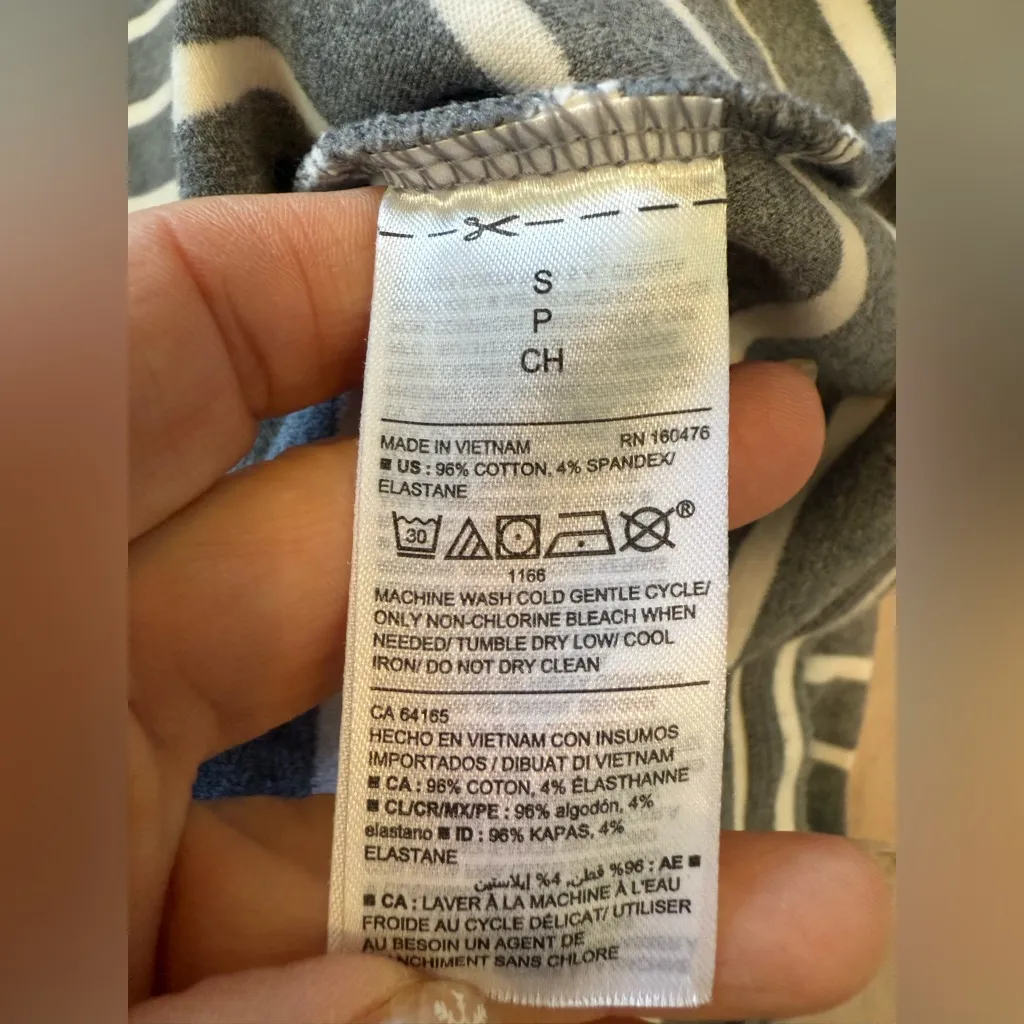 Old Navy Size Small Woman’s Pencil Skirt Grey White Stripes - Image 5