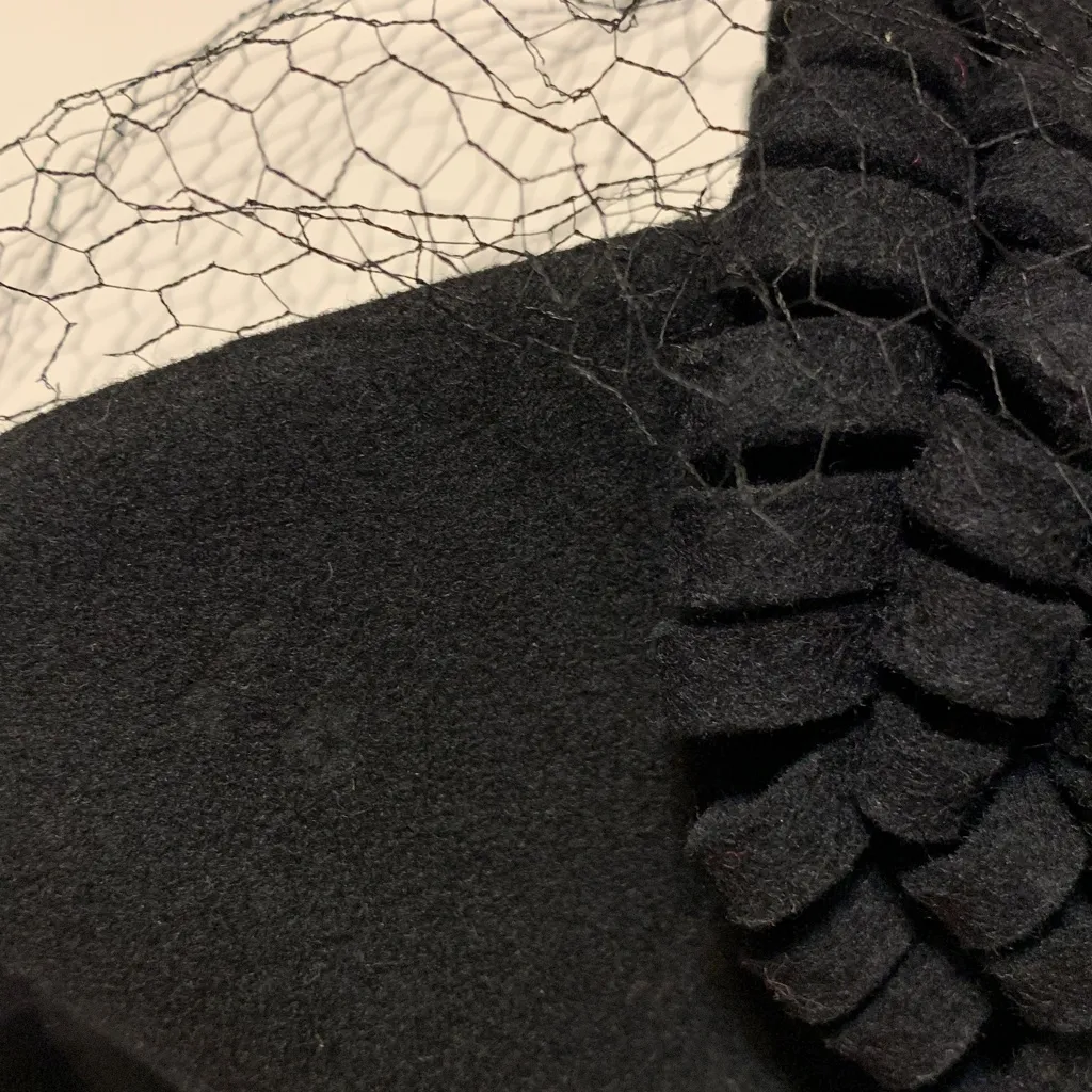 Vintage Janyth Roy Jr New York Merrimac Hand Blocked Hat With Veil Bow & Flowers Black - Image 11