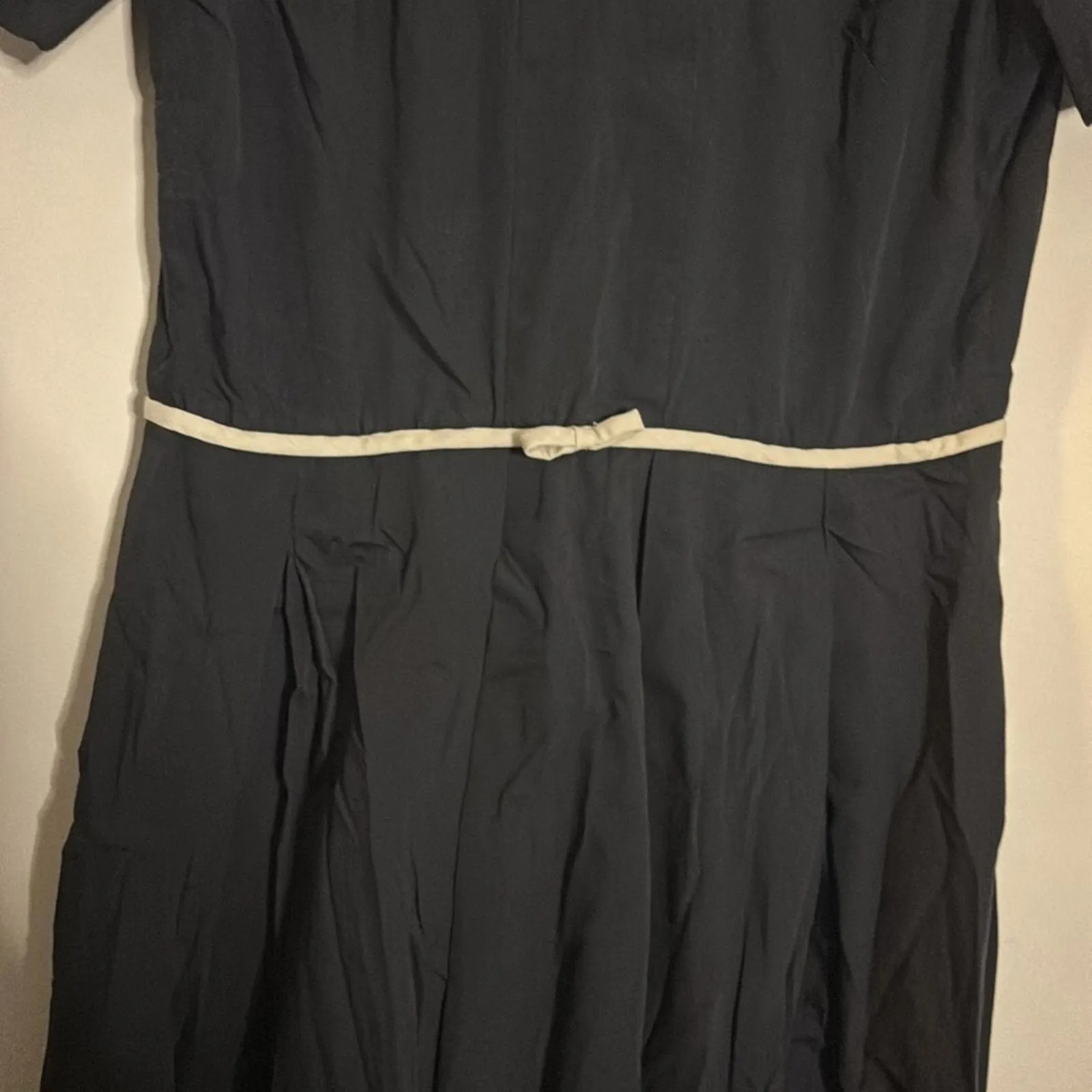 ✅Vintage Peck & Peck Black Short Sleeve Tea Dress Pleated Skirt 50s Feminine - Image 4