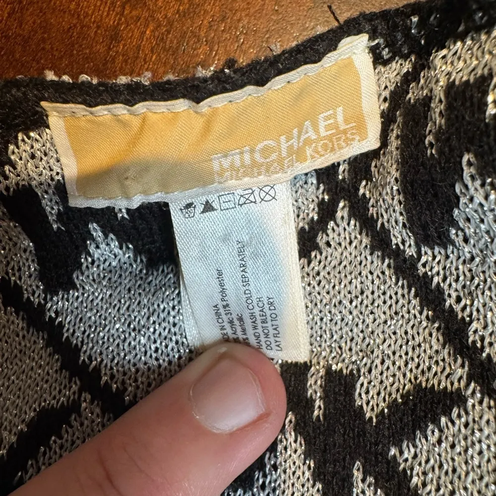 Black and Gray MK Patterned Infinity Scarf - Image 4