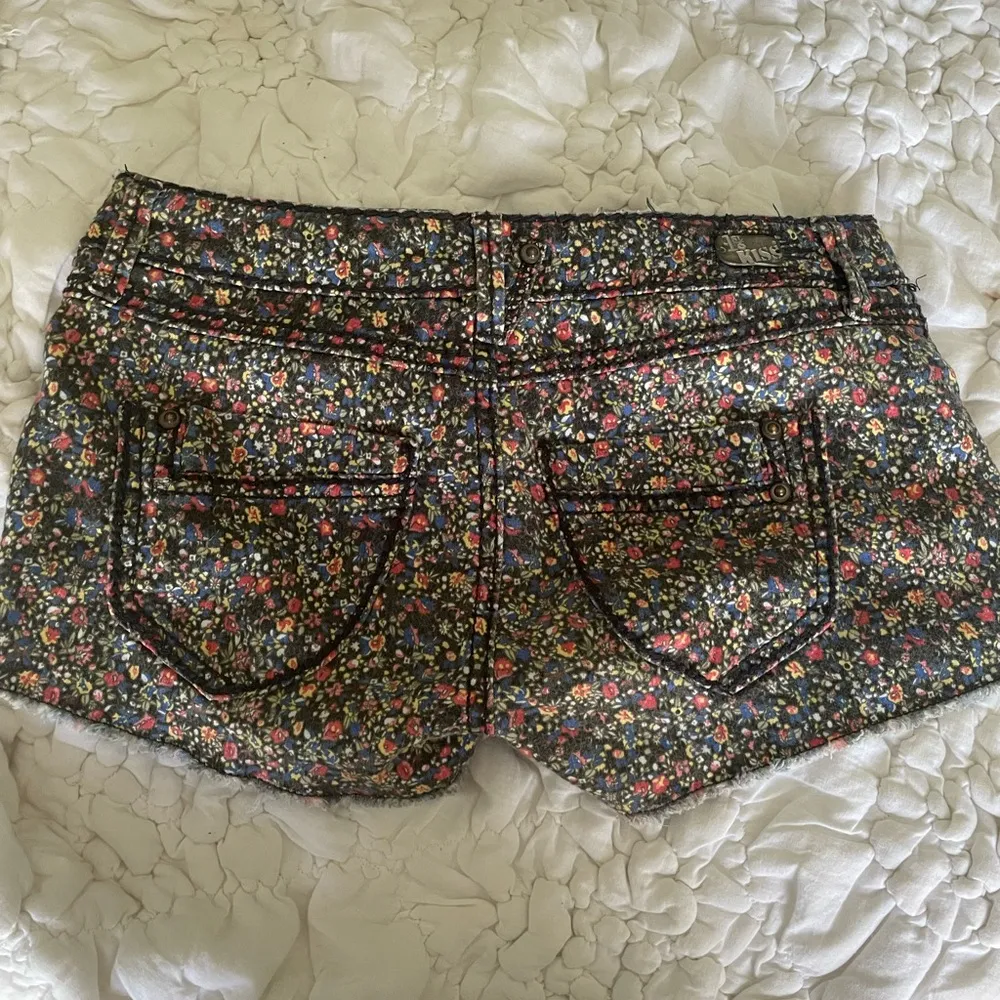 Floral Jean Shorts - Image 2
