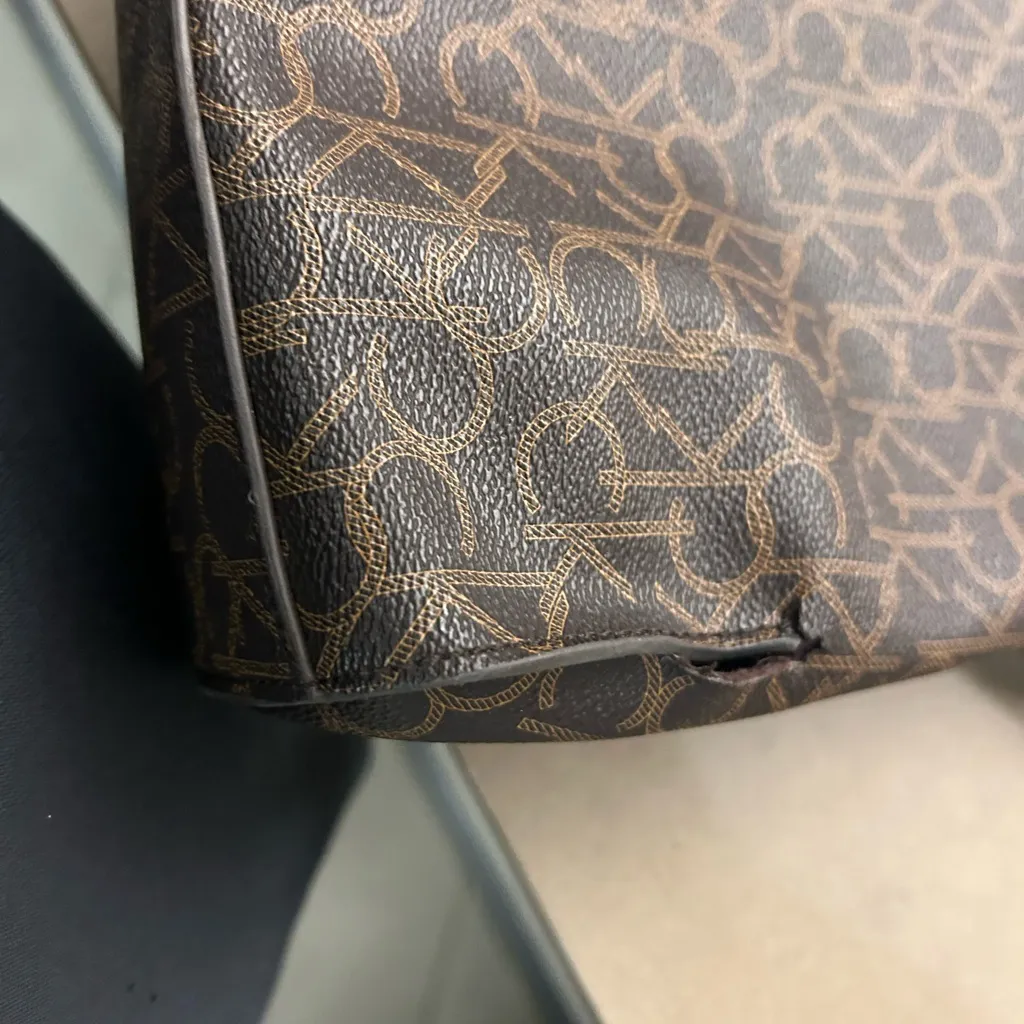 Bag Calvin Klein Black and Brown Monogram Shoulder Bag-BRAND NEW! See pictures - Image 5