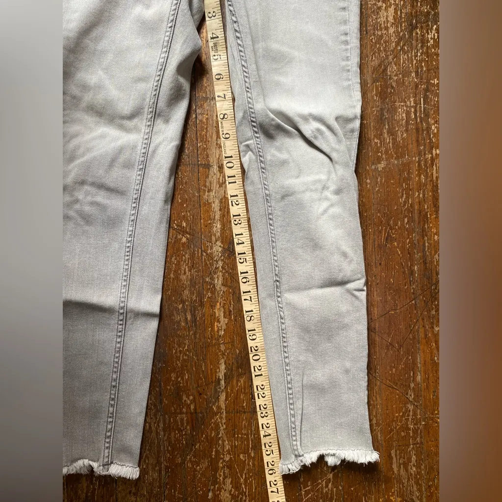 Calvin Klein Jeans Women's Skinny Gray Women’s Size 6 - Image 6