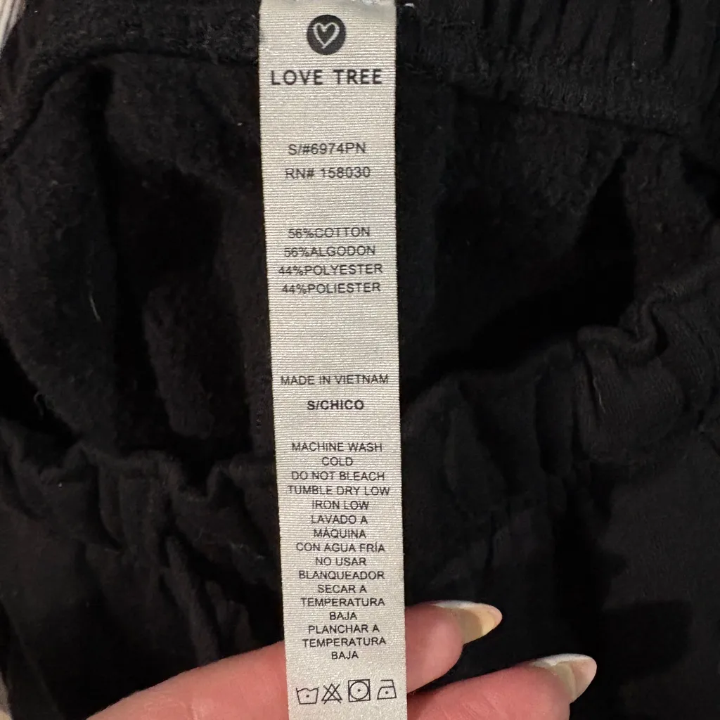 Love Tree Black Wide Leg Sweatpants- Size Small - Image 3