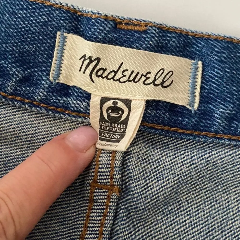 Madewell the Relaxed Denim Shorts in Kelton Wash: Raw-Hem Edition Low Rise sz 31 - Image 6