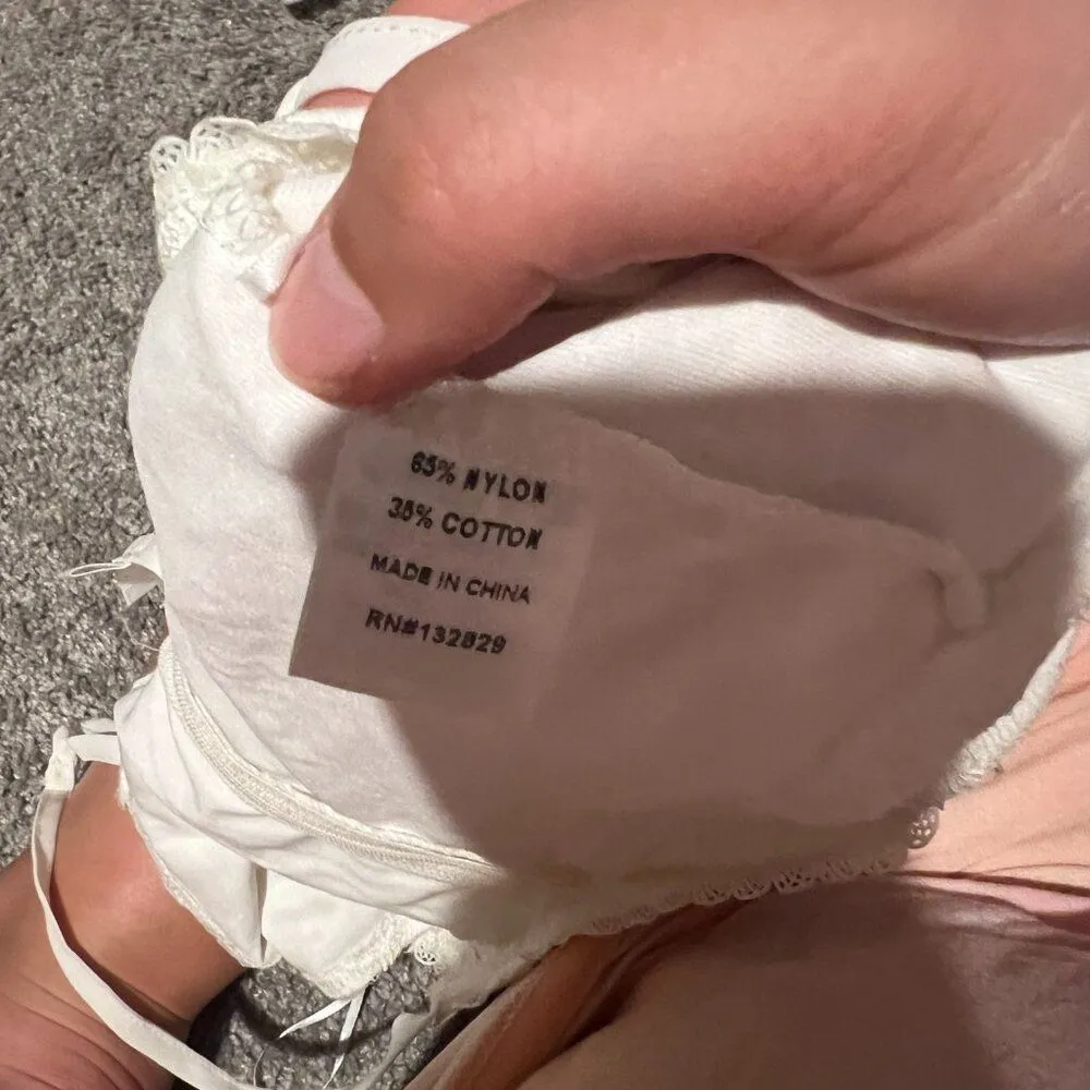 Superdown Marianne lace top Small - Image 10