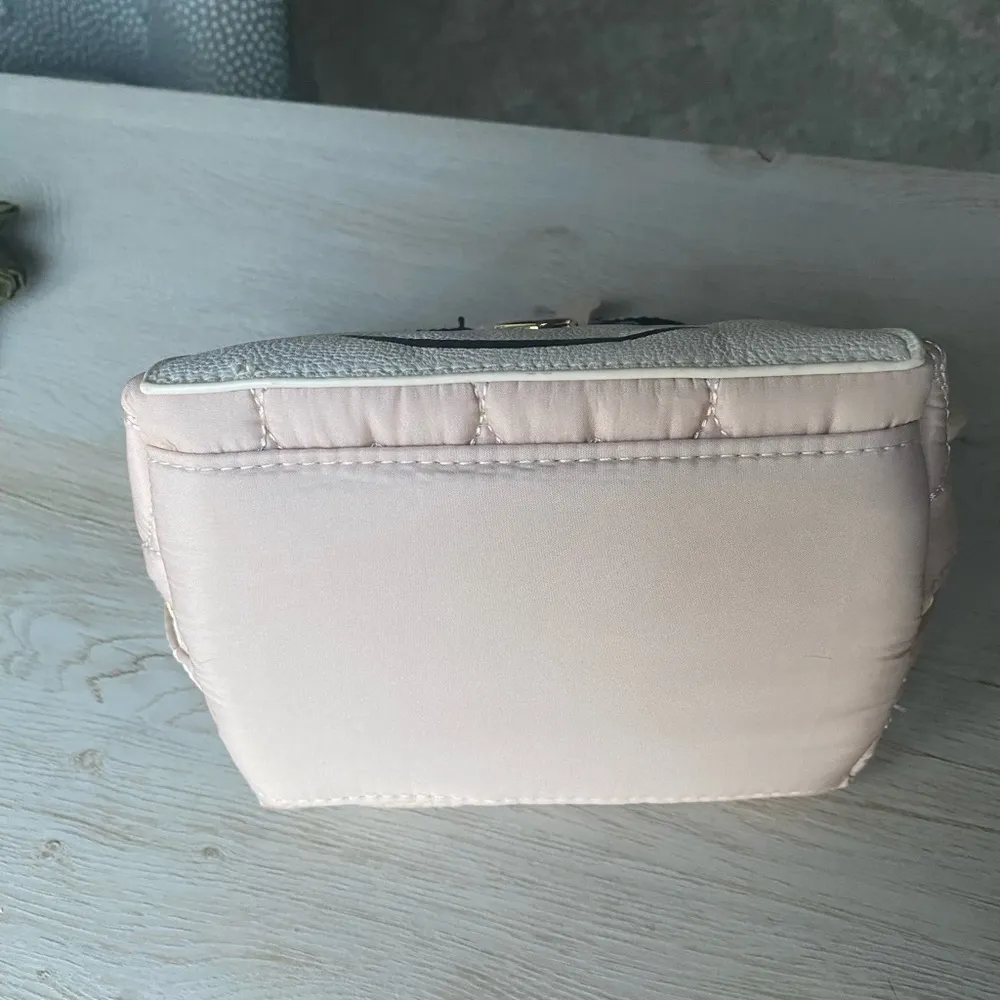 BETSY JOHNSON makeup bag - Image 5