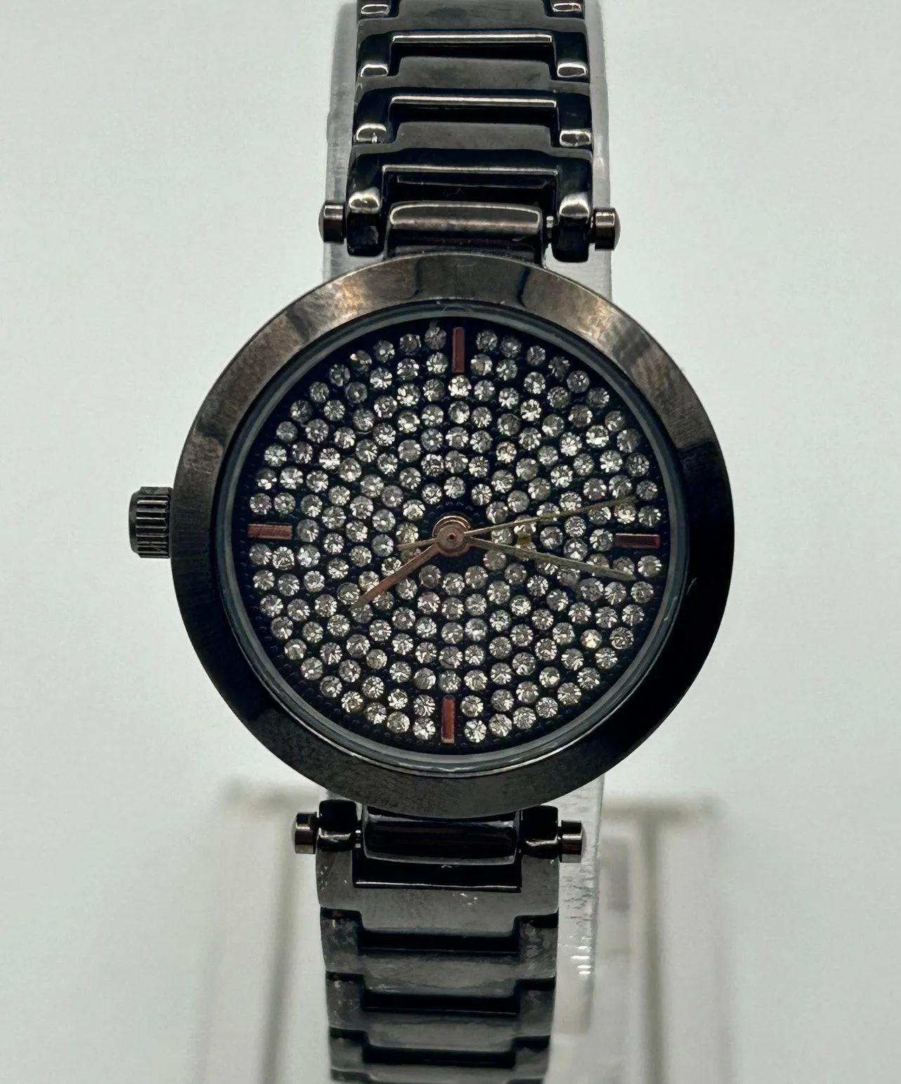 Women’s Metallic Black Crystal Dial Stainless Steel Fashion Watch Working - Image 2