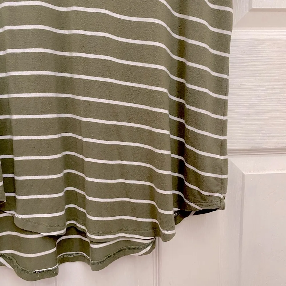 LUXE Olive Green and White V-Neck Tunic Tee - Image 4