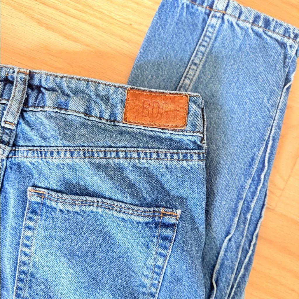 BDG Urban Outfitters Mom Jeans W28 High Rise Straight Leg - Image 4