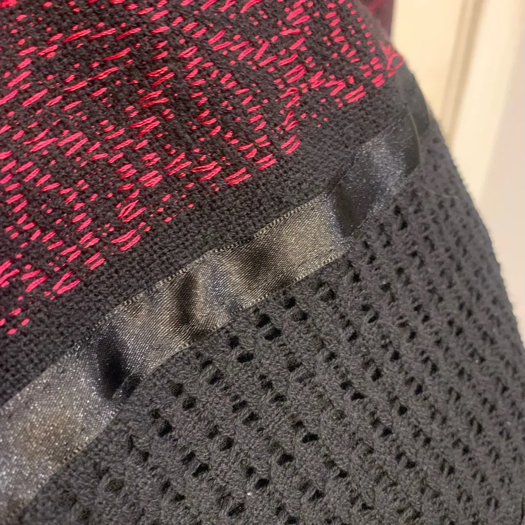 Traditional Mexican Embroidered Black & Pink Dress. 2340 Size undefined - Image 3