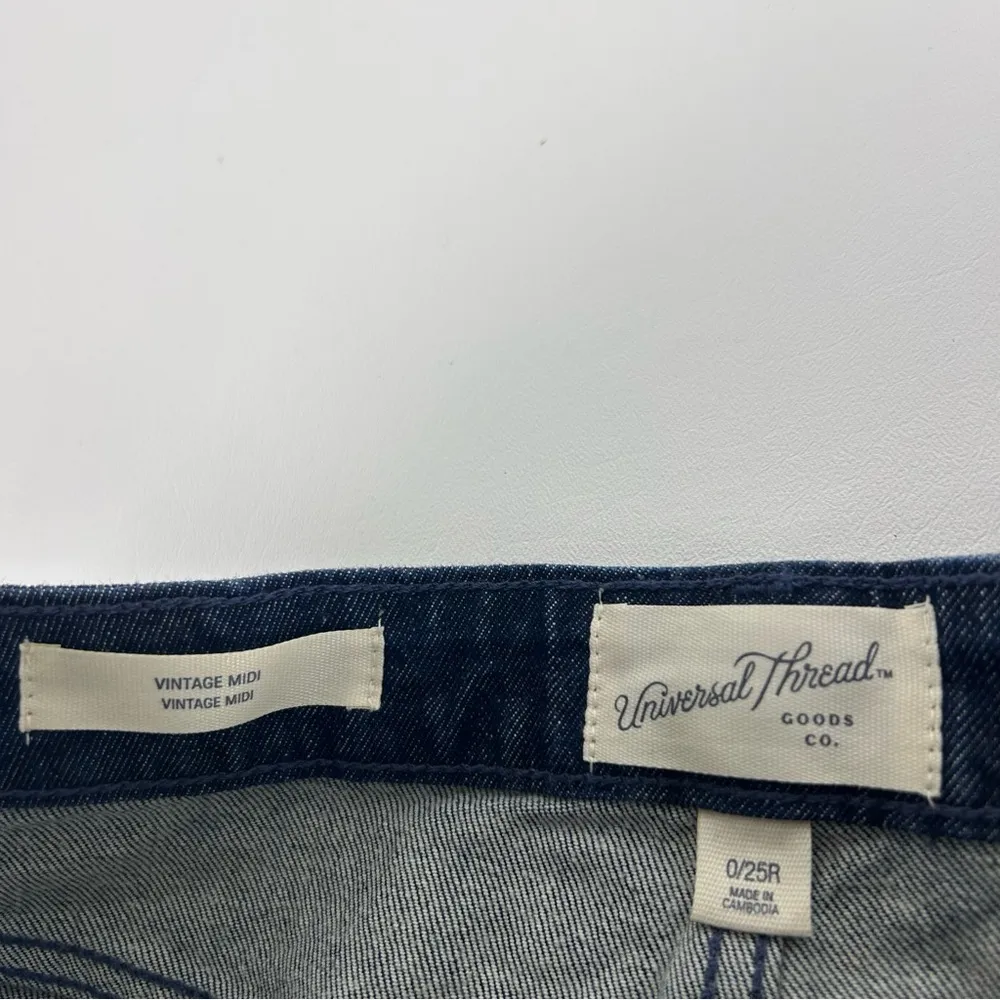 Universal Threads Vintage Mini Dark Wash Denim Shorts - Image 2