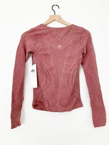 Alo Yoga Lark Long Sleeve Pink 22 70 Off Retail From Olivia