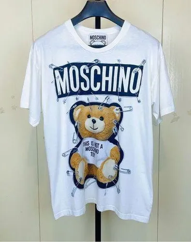 【関税&送料込】Moschino Teddy Bear Hair Pin Moschino Bear design hair pin in gold tone | The Fashion Square