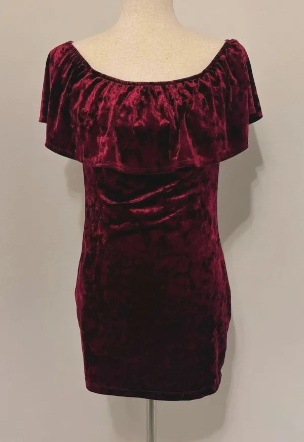 burgundy dress forever 21 Velvet Mini Sz M Red Size M - $15 COSMINA Denim Women's Denim category_Mother of the Bride Size:XL Petite weather style with the