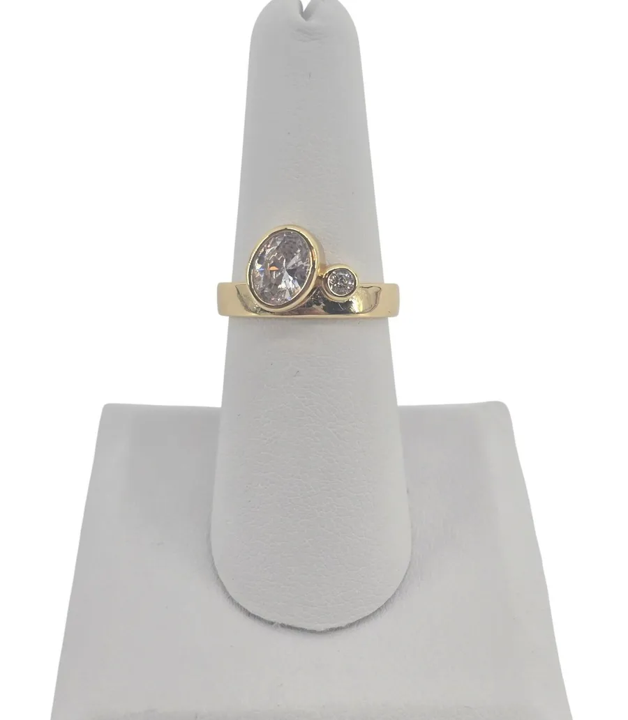 Ring Womens Size 7.25 Bypass Oval Round CZ Gold Tone