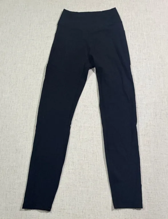 Halara NWT’s Women's Small (7/8) Black Leggings High Waist 80% Nylon