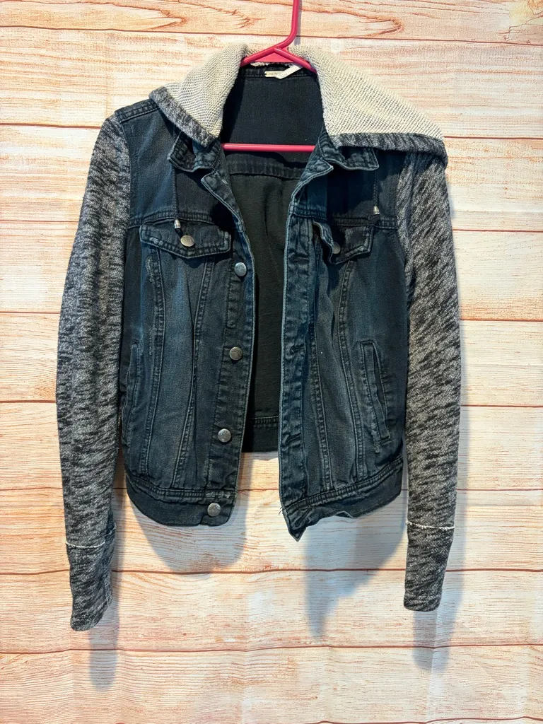 Free People Black Denim Jacket with Gray Knit Sleeves and Collar