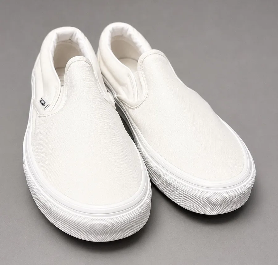 Vans Classic Slip-On White Canvas Sneakers Men’s 6.5 / Women’s 8