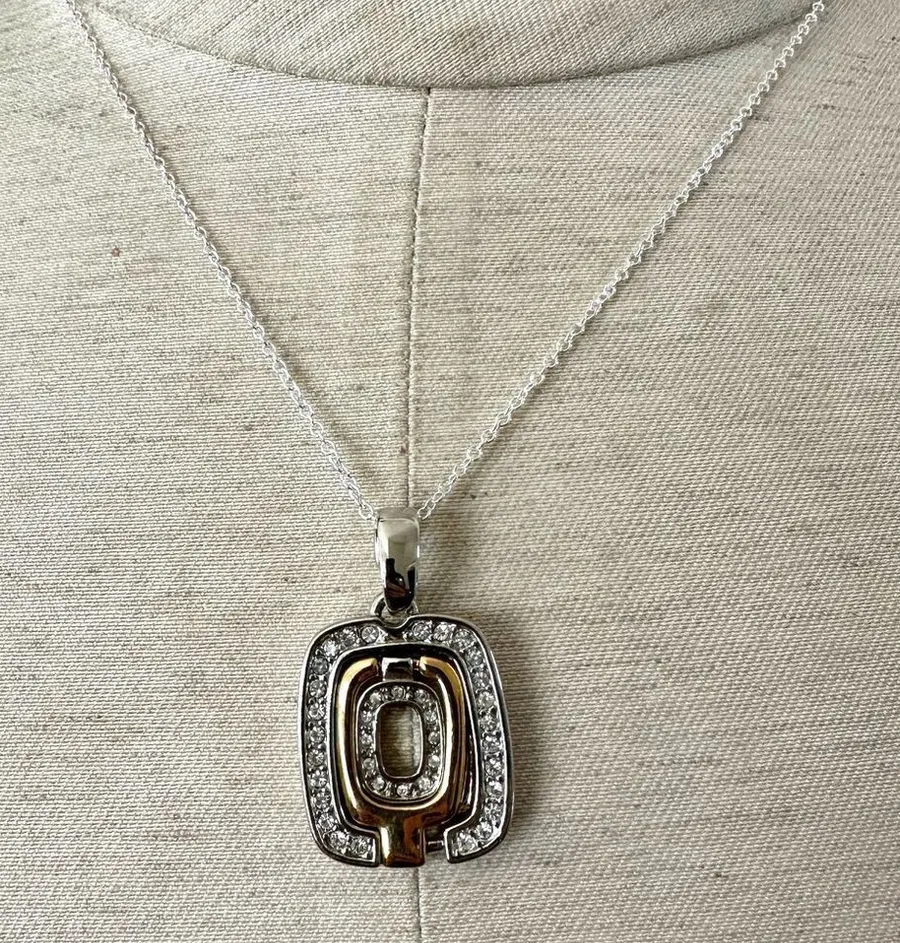 Silver/gold tone reversible pendant necklace