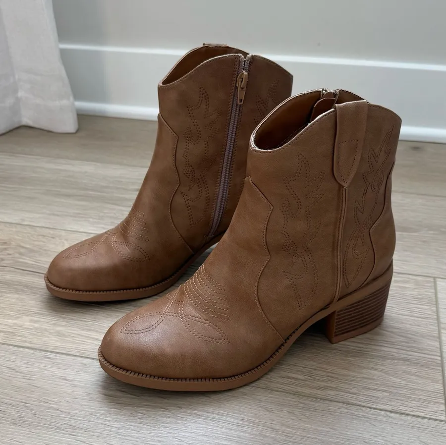 Women’s Western Ankle Boot