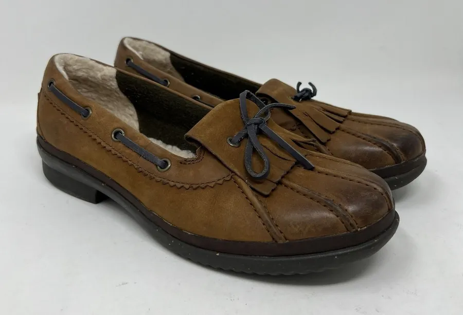 UGG Haylie Women's 7.5 Waterproof Brown Leather Duck Shoe Loafers Fleece Lined